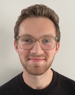 noam-lindenbaum-headshot-color